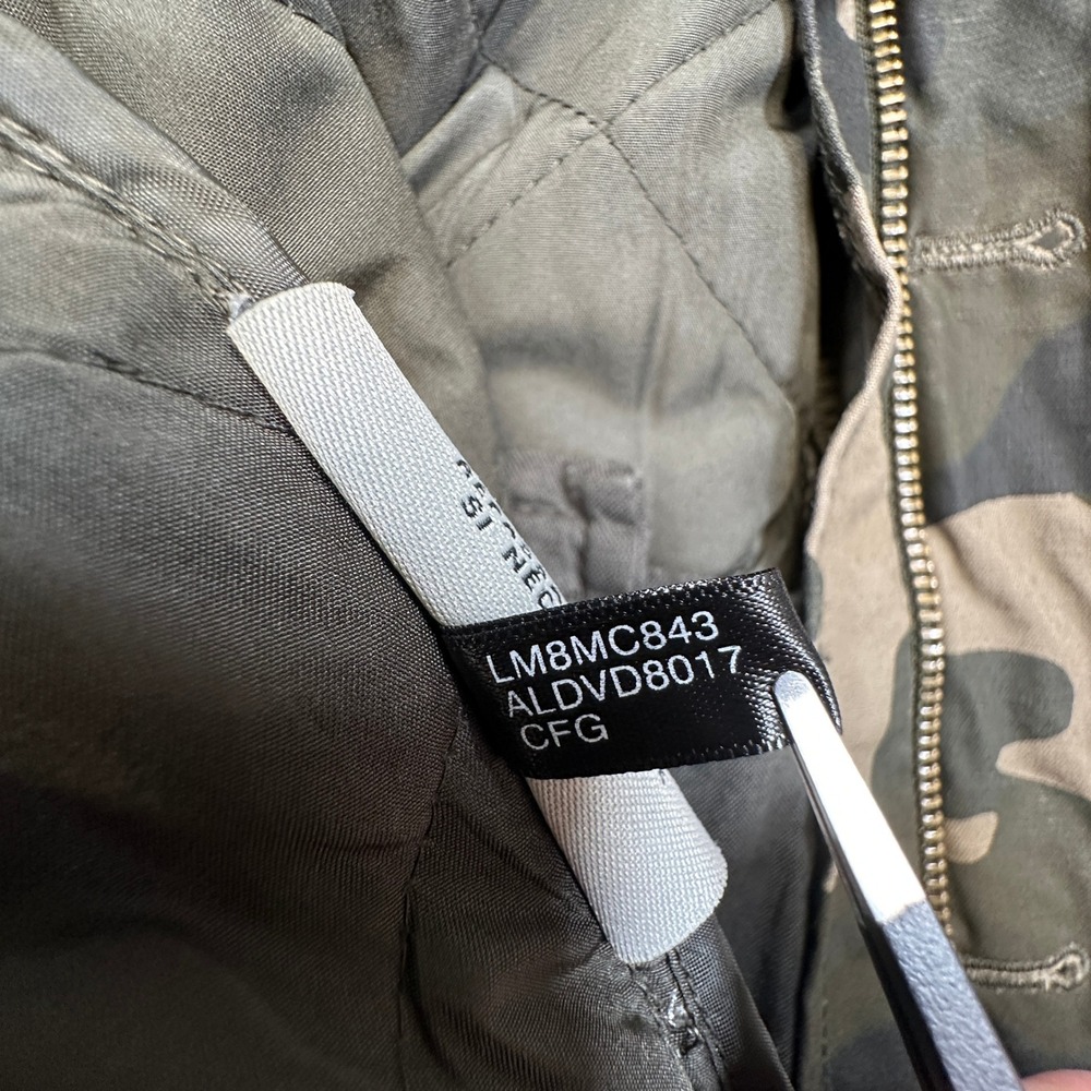 Levi's Cotton Diamond Quilted‎ Shirt Jacket Mens XL Green Camouflage Zip Shacket - Picture 13 of 13